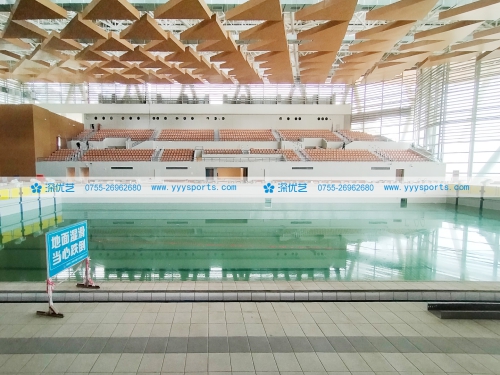 重慶市云陽縣濱江體育公園游泳館